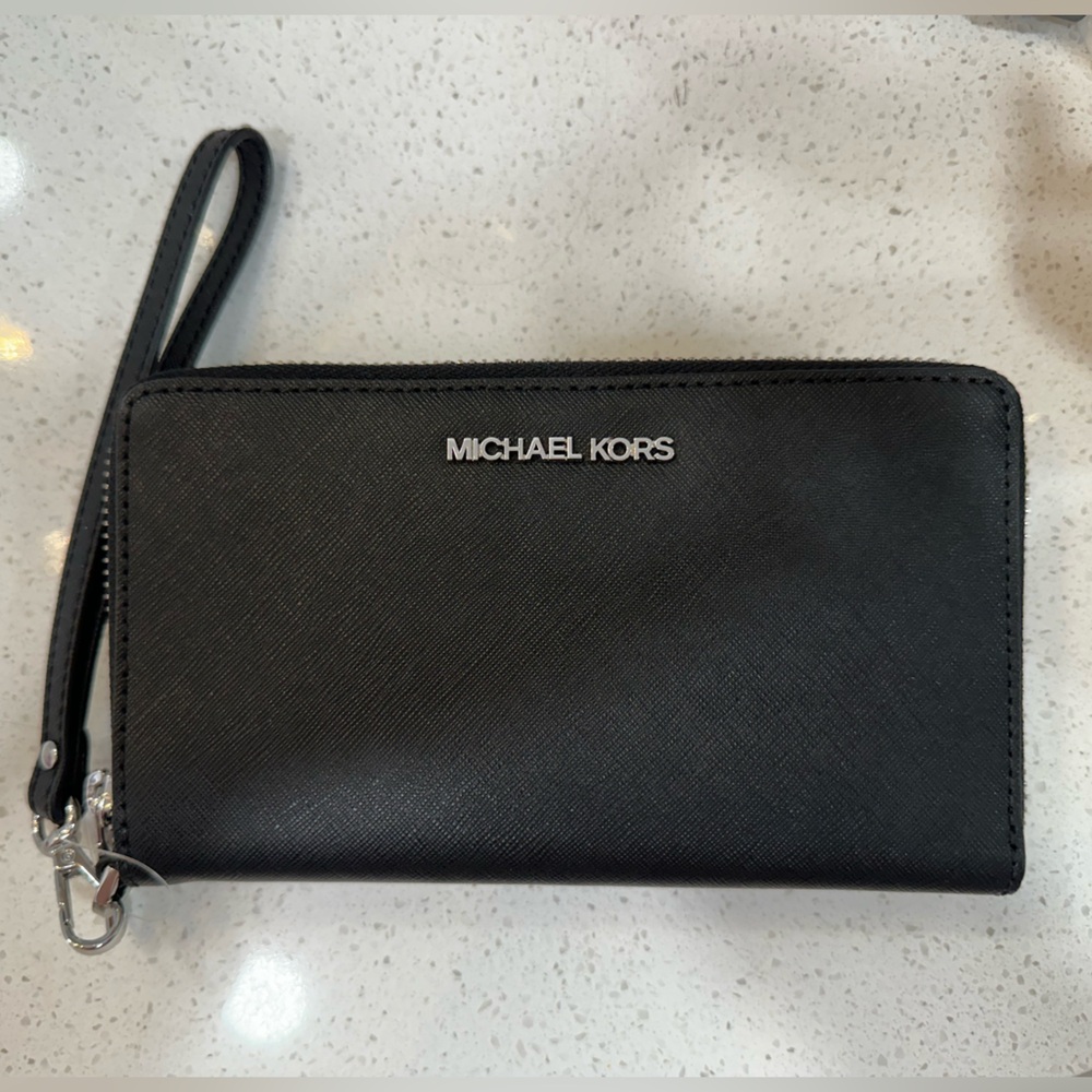 Michael Kors Black Leather Smartphone Wristlet